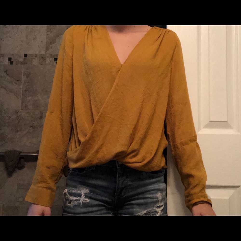 A cute long sleeve blouse for any occasion!